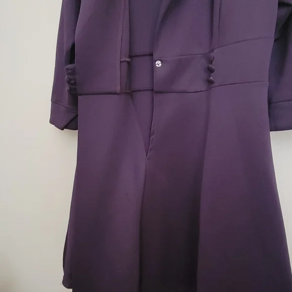 Dress - Picture 7 of 9